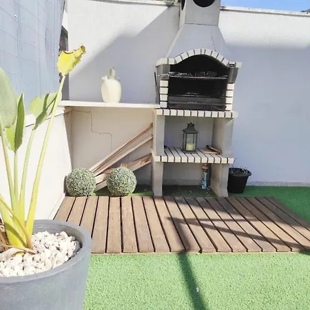 Precioso Bungalow Luminoso Con Piscina Y Terraza. Hébergement de vacances