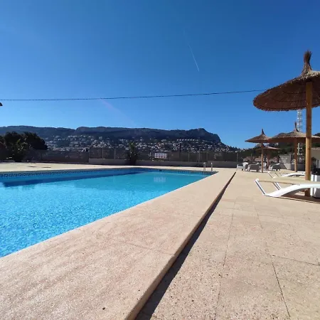 Precioso Bungalow Luminoso Con Piscina Y Terraza. *